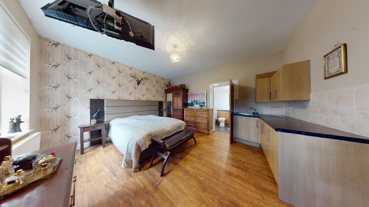 Station Road, Shotts Empire Property